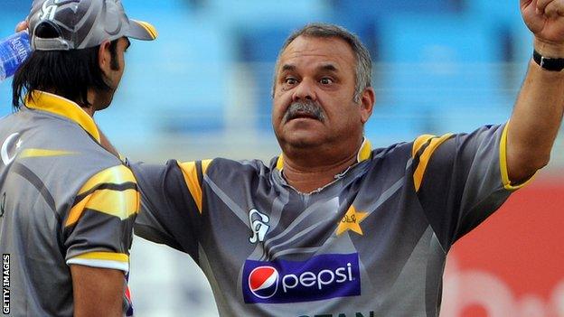 Pakistan head coach Dav Whatmore