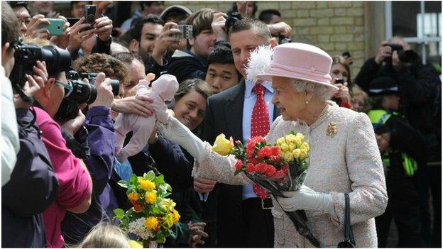 The Queen meets crowds at Cambridge railway station