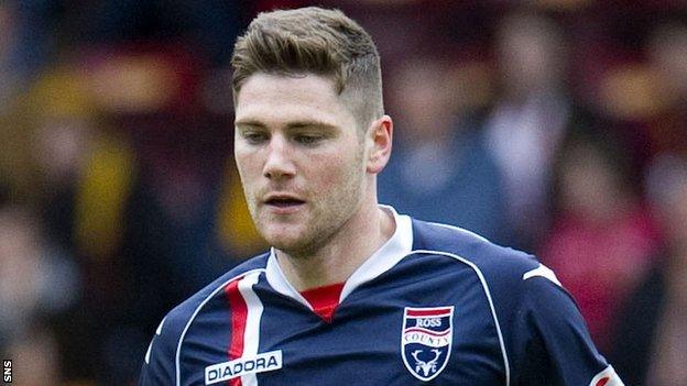 Ross County midfielder Iain Vigurs