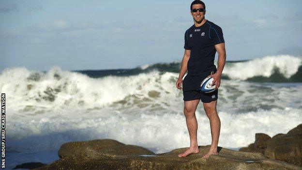 Kelly Brown enjoys a visit to Durban Bay ahead of Saturday's Test