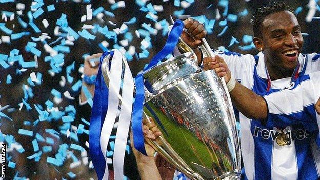 Benni McCarthy with the European Champions League trophy