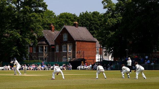 Keith Barker batting for the Bears at Guildford