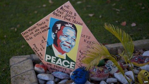 Get-well card outside the house of former President Nelson Mandela (10 June 2013)