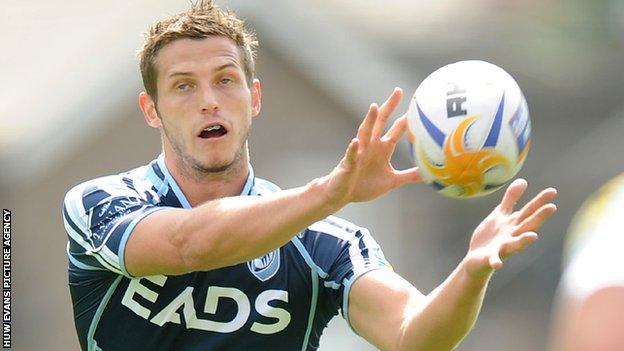 Jason Tovey playing for Cardiff Blues