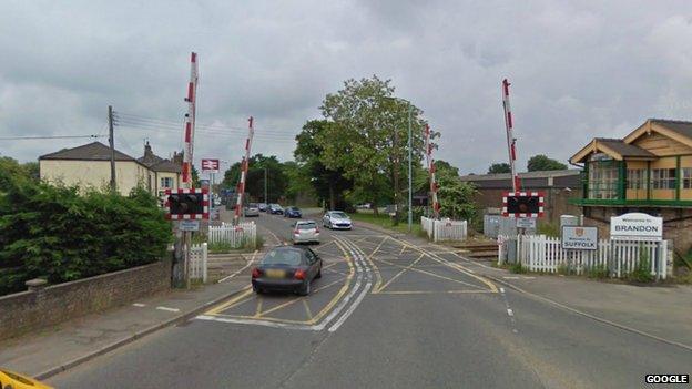 Level crossing in Brandon