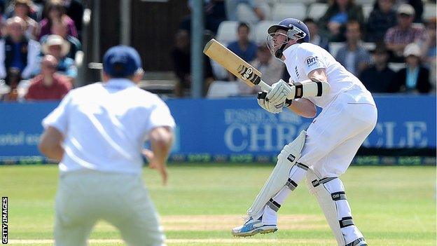 England off-spinner Graeme Swann