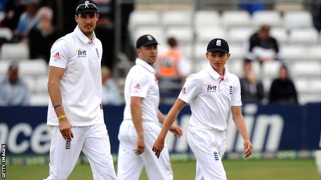 Aaron Beard (right) got the chance to mingle with the England stars, here with Steven Finn