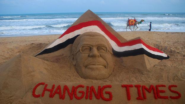 Morsi sand sculpture