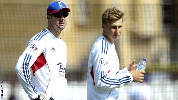 Kevin Pietersen (left) and Joe Root