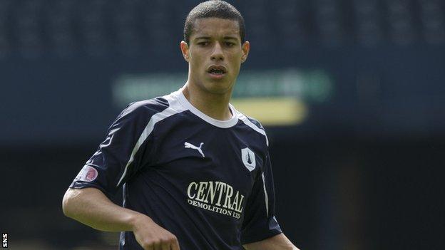 Falkirk striker Lyle Taylor