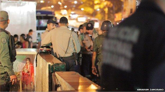 Soldiers and police in Petare