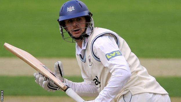 Gloucestershire batsman Alex Gidman