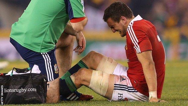 Sam Warburton is injured in the 2013 Lions second Test