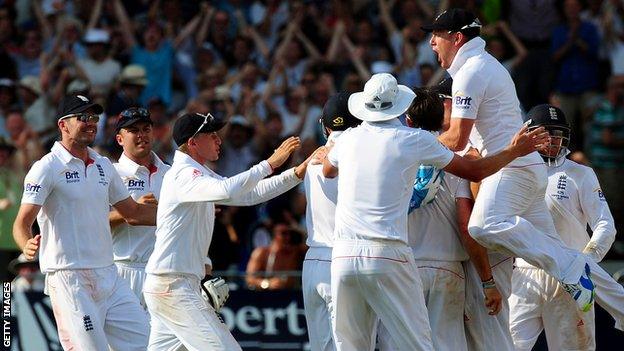 England celebrate against Australia