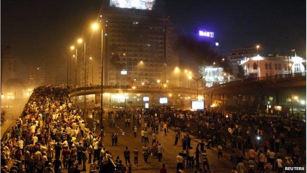 Protest on 6 October bridge in Cairo (15 July 2013)