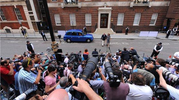 Press waiting for royal baby