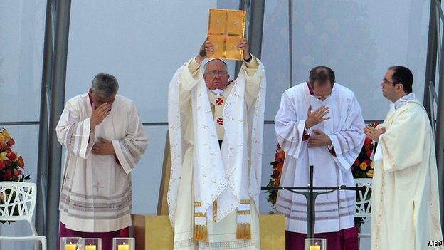 Pope Francis during the Mass on Copacabana Beach (28 July 2013)