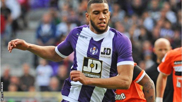 Etienne Capoue