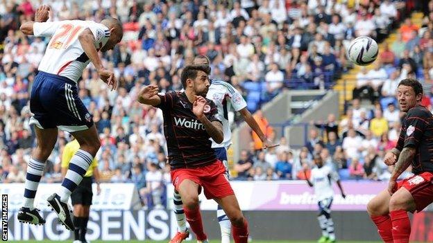 Darren Pratley scores