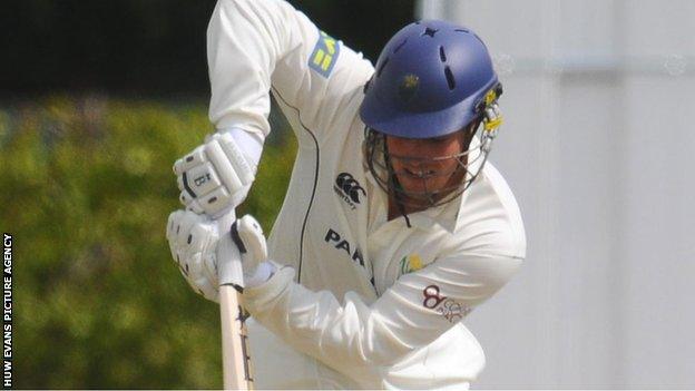 Gareth Rees in action for Glamorgan