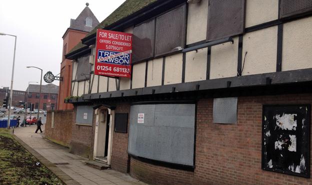 Boarded-up pub in Blackburn