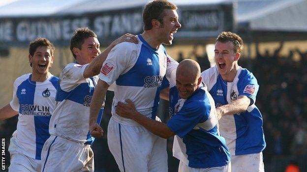 Rickie Lambert scoring for Bristol Rovers