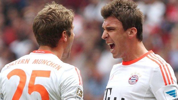 Mario Mandzukic celebrates Bayern Munich's winner