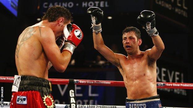 Darren Barker (right) in action against Daniel Geale