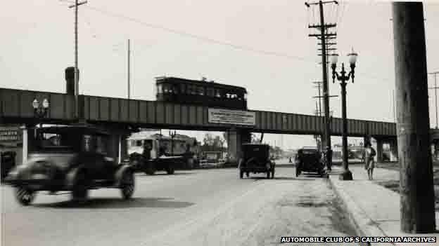 Overhead tram in Los Angeles in the 1920s. Photo courtesy: Automobile Club of Southern California Archives