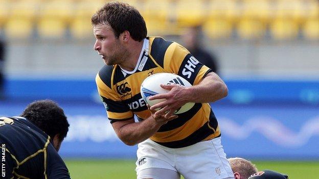 Frazier Climo playing for Taranaki