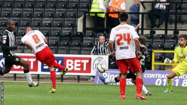 Dunne scores Stevenage winner