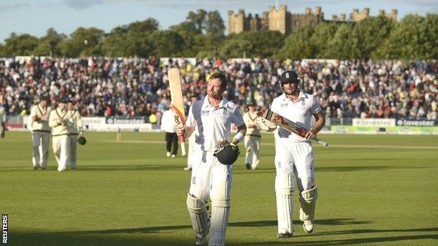 Ian Bell walks off at Chester-le-Street