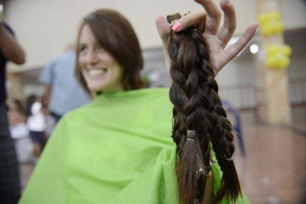 Venezuelan hair cut off for charity