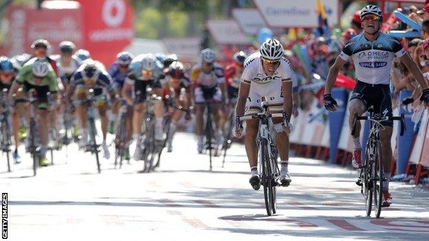 Zdenek Stybar (right) wins stage seven from Philippe Gilbert