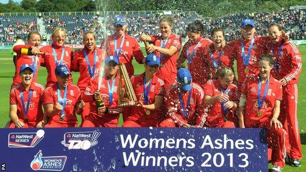 England celebrate winning the Women's Ashes