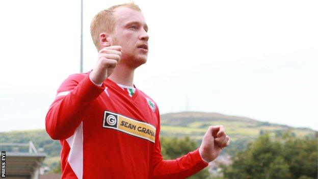 Cilftonville striker Liam Boyce