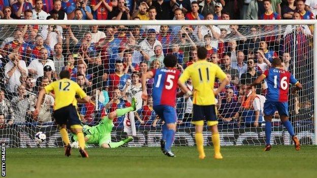 Dwight Gayle scores