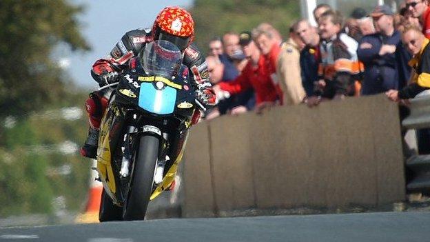 Tommy Clucas at the TT Grandstand in 2004