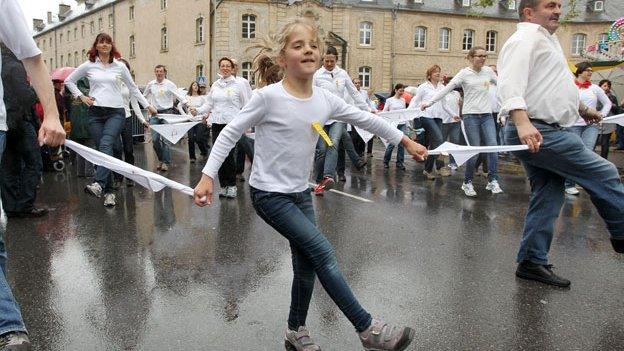 Dancers in Echtnernach