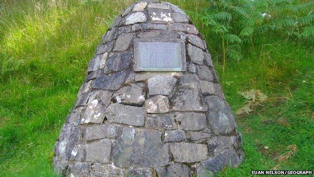 Appin murder cairn