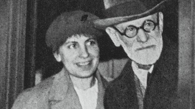 Anna and Sigmund Freud arriving in Paris in 1938 after escaping from Nazi-occupied Austria