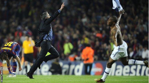 Jose Mourinho and Samuel Eto'o celebrate Inter Milan's Champions League semi-final victory over Barcelona in 2010