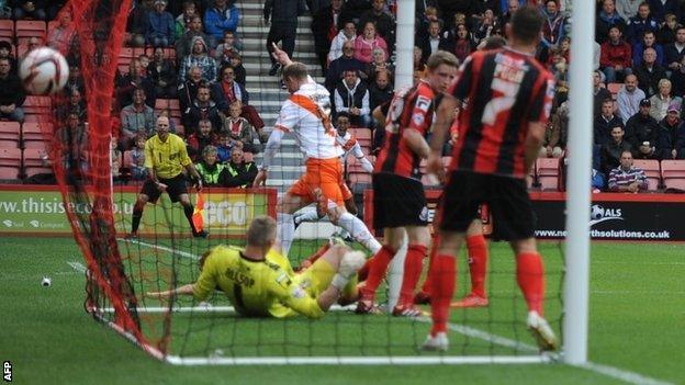 Neil Bishop puts Blackpool 2-1 up at Bournemouth