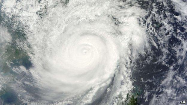 Nasa satellite image shows Typhoon Usagi nearing China, 22 September 2013