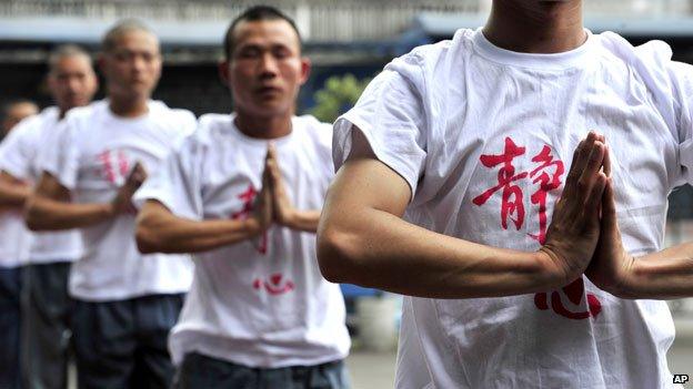 Prisoners in Chengdu 2010