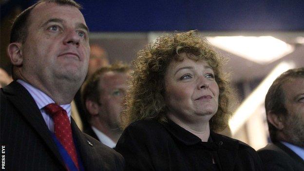 Sports Minister Caral Ni Chuilin with Irish FA chief executive Patrick Nelson