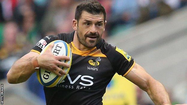 Andrea Masi carries the ball for Wasps