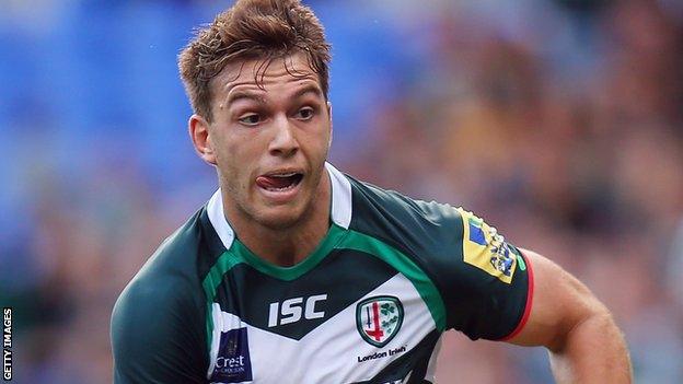 Alex Lewington races to the line for London Irish