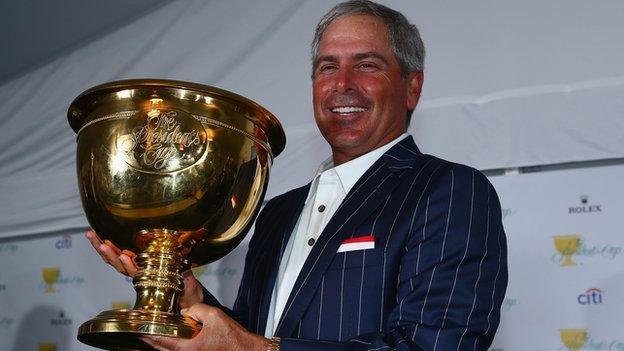 Fred Couples with Presidents Cup