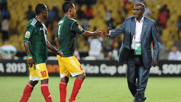 Sewnet Bishaw (right) with his Ethiopian players